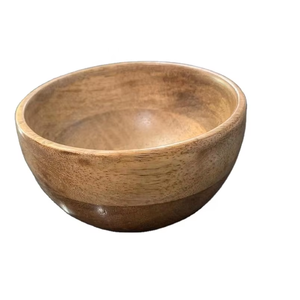 Cuenco de madera hecho a mano con acabado liso, ideal para servir ensaladas en la cocina o decorativo para el hogar, estilo natural de la India - Product Image 2