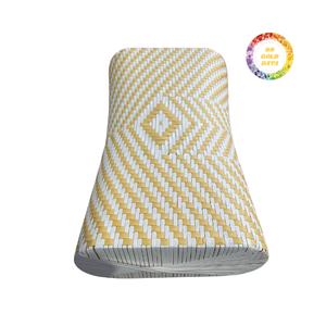 Oreiller en rotin tissé de luxe pour l'ameublement élégant - Product Image 1