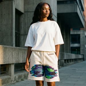 Shorts Bermuda en coton lourd personnalisés pour femmes, couleur unie, taille haute, fermeture à cordon, écologiques, coupe régulière, effet usé, pour la salle de sport - Product Image 2