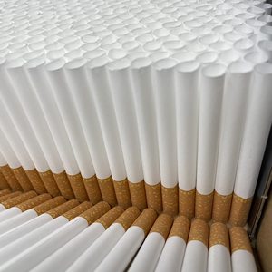 Papiers à rouler pour cigarettes, tubes vides avec filtre Kingsize XL Long 24mm - Product Image 1