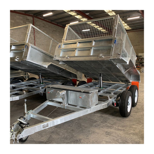 Remolque de transporte de carga galvanizado para empresas de logística y reparto, con barandillas laterales resistentes y suelo reforzado. - Product Image 1