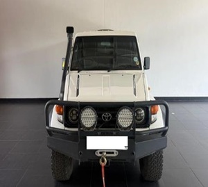 Toyota Land Cruiser Serie 70 4.5 Usado, 2004, Volante a la Izquierda/Derecha - Product Image 1