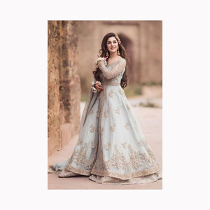 Nuevo diseñador Heavy Georgette 9MM Lehenga Choli con Dupatta Bollywood Style Impresión dibujada a mano para la venta - Product Image 3
