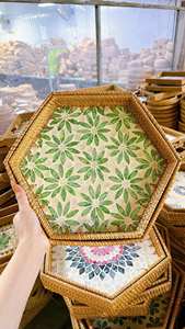 Plateau hexagonal en nacre incrustée, plateau de service en rotin avec motif de coquillages incrustés - Product Image 2
