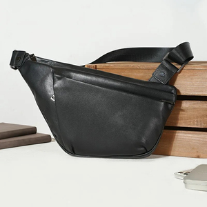 Bolso de pecho minimalista para hombre, bolso de hombro de microfibra, cuero sintético, cierre de cremallera, a la moda, uso diario, para todas las estaciones - Product Image 3
