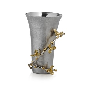 Vase à fleurs décoratif en métal avec finition argentée Décoration d'intérieur Salon Pot de fleurs décoratif Style côtier à bas prix. - Product Image 1