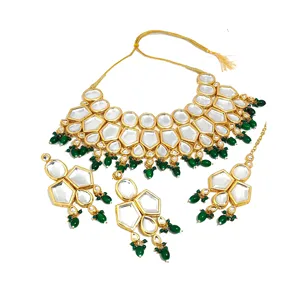 ชุดสร้อยคอเจ้าสาวแบบ Kundan Meenakari ชุบทอง 24K แบบไม่เจียระไน เครื่องประดับชั้นดีสำหรับงานแต่งงาน - Product Image 4