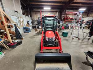 Tractor multifuncional de 4x4 ruedas 4WD con cargador frontal Tractor agrícola de jardín con piezas opcionales 2024 TYM 4815CH Tractor usado - Product Image 6