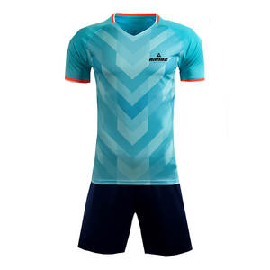 Conjunto de uniforme de fútbol duradero con costuras reforzadas para rendimiento en el campo Conjunto de uniforme de fútbol de corte moderno - Product Image 1