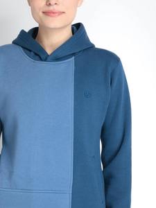 Obtenez des survêtements pour femmes fabriqués avec des matériaux de haute qualité offrant une flexibilité légère, une durabilité et un design sportif tendance - Product Image 3