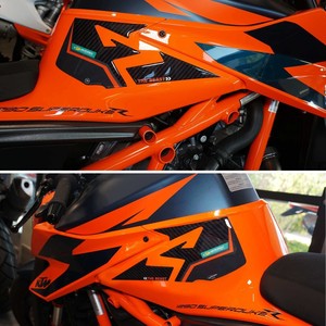 Adesivi 3D per protezione laterale del serbatoio compatibili con KTM 1290 Super Duke R 2020-2022 - Product Image 4