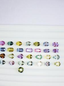 Piedras preciosas sueltas de zafiro múltiple natural calidad AAA sin calentar y sin tratar con certificado IGI tamaño mixto para la fabricación de joyas - Product Image 3