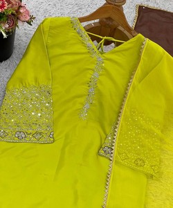 ผ้าไหมซาตินปักลายสุดหรูเสื้อผ้าพื้นเมือง - Product Image 4