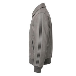 Chaqueta de Carreras de Lujo para Hombre, Edición Bomber, de Piel de Vaca y Lona Premium, con Franjas Laterales, Bordado Personalizado OEM, Resistente al Viento - Product Image 4