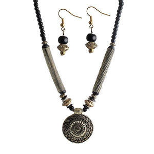 Conjunto de collar de oro antiguo Beadside Black Beads Joyería de moda 1105907D - Product Image 1