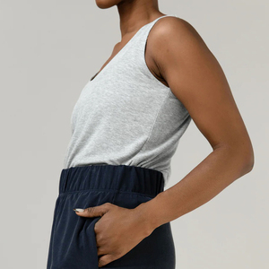 Shorts de sport en coton polaire taille moyenne pour femmes, shorts de sport décontractés pour femmes, shorts de sport pour la course à pied pour femmes, vente en gros bon marché - Product Image 4