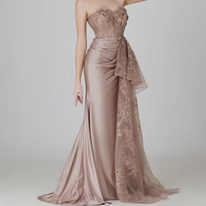 Robe de soirée longue en dentelle à fleurs, à lacets, antistatique, style A, avec traîne brosse - Product Image 1