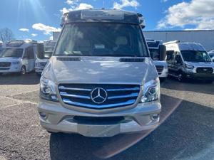 Usado, 2019, L-e-i-s-u-r-e T-r-a-v-e-l Serenity 24CB, listo para vender - Product Image 3