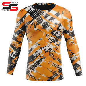 Couleur et tailles personnalisées à manches longues pour hommes MMA Rash Guard Fabrication professionnelle Prix de gros Couche de base pour hommes à vendre - Product Image 3