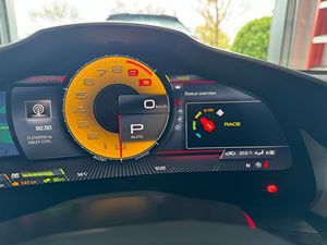 Ferrari 296 GTS Convertible 2024 Certificado, Seminuevo, Motor Turbo Híbrido, Interior en Cuero Claro, Tracción Trasera, ACC - Product Image 6