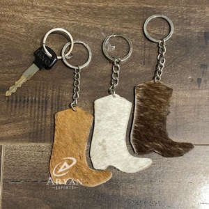 Porte-clés en cuir de vachette de conception de forme unique porte-clés en cuir de fourrure véritable porte-clés élégants nouveauté porte-clés de luxe - Product Image 1