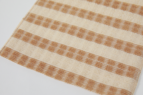 สีเหลือง