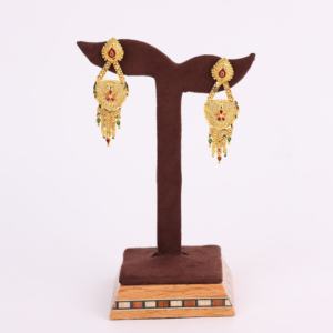 Boucles d'oreilles traditionnelles pour femmes, boucles d'oreilles pendantes plaquées or, ensemble de boucles d'oreilles à la mode, boucles d'oreilles pendantes bijoux remplis d'or Oro Joyeria - Product Image 1