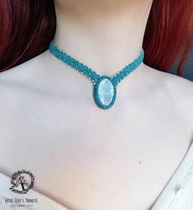 สร้อยคอไข่มุกน้ำจืดธรรมชาติ 25-30 มม. ประดับด้วยทองเหลืองถักแบบมาคราเม่ สไตล์โบฮีเมียนทันสมัย เหมาะสำหรับทั้งชายและหญิง ของขวัญวันครบรอบ ชุบโรเดียม ฮารี อม - Product Image 6