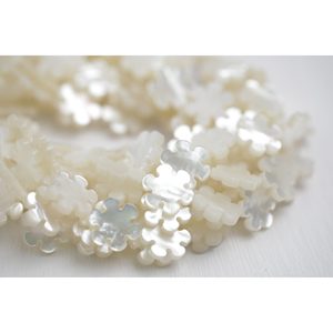 Cadena de Perlas con Forma de Flor de 6 Pétalos para la Creación de Joyería - Product Image 5