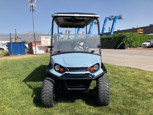 Proveedor de Tractores Agrícolas Originales Usados de la Mejor Calidad, 2025 E-Z-G-O E-X-P-R-E-S-S 6 con Baterías de Litio - Product Image 3