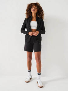 Sweat à capuche classique noir à fermeture éclair personnalisé de qualité supérieure pour femmes sweats à capuche vierges anti-rides et respirants de haute qualité pour femmes - Product Image 5