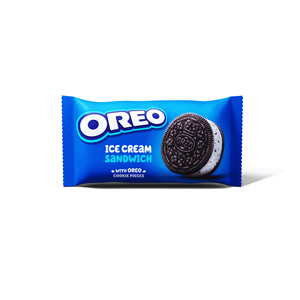 Helado cremoso Oreo Sandwich con galletas de chocolate, dulzura crujiente en cada bocado. - Product Image 4