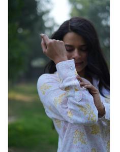 Modern Effortless 100% Cotton Eco-Friendly V-neck Shirt Tops Casual <b>Belt</b> Button Front Floral Natural Waistline Indian Supplier - Product Image 3