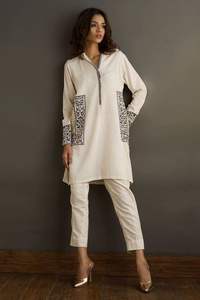 ELEGANT---<b>INDIAN</b> & PAKISTANI BEAUTIFUL RESHAM EMBROIDERY Floral <b>Print</b> A-Line 100% Silk KURTA with PANT <b>DRESS</b> Party/Wedding - Product Image 2