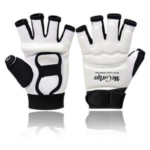 <b>Karate</b> Protective <b>Gloves</b> Taekwondo Sparring <b>Gloves</b> Leather Material White Color Wholesale <b>Karate</b> Protective <b>Gloves</b> - Product Image 2