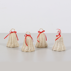 Adornos de mimbre natural: decoración colgante de árbol navideño de ratán tejida a mano para Navidad al por mayor. - Product Image 2