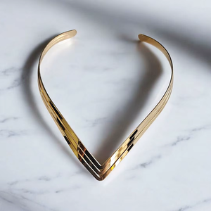 Elegante Collar de Latón para Mujer, Joyería Pulida Hecha a Mano, Estilo Moderno y Simple para Uso Diario, Cadena Ligera con Colgante, Regalo Elegante - Product Image 6