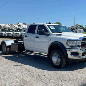 Camión Tractor de Alta Potencia con Cabina Dormitorio 6x4 Diésel para Transporte Logístico - Product Image 1