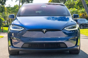 Modelo X 2022 Usado en Excelentes Condiciones a Precio de Mayoreo, Doble Motor, Tracción en las Cuatro Ruedas, Bajo Kilometraje, Sin Problemas Mecánicos, Listo para Conducir - Product Image 4