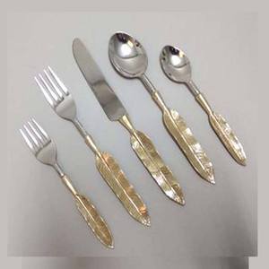 Juego de cubiertos hechos a mano de acero inoxidable chapado en oro de 2 piezas con mangos de palillos clásicos en estilo americano - Product Image 2