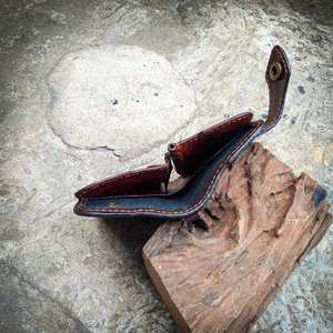 Portefeuille de motard en cuir véritable de luxe, vintage, pliable, géométrique, sculpté, imperméable, avec blocage RFID, pour ranger l'argent liquide et le passeport - Product Image 6