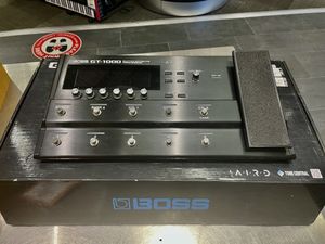 Processeur d'effets de guitare BOSS GT-1000, pédale compacte, qualité sonore 32 bits, traitement AD/DA 32 bits en format flottant, technologie AIRD - Product Image 2