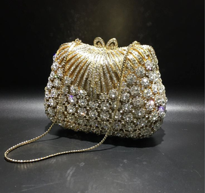 Pochettes compactes en métal design avec chaînes détachables et travaux artisanaux prêts pour la vente en gros dans des styles de luxe assortis - Product Image 1