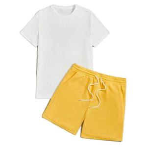 Conjunto de camiseta y pantalones cortos personalizados Material transpirable Perfecto para deportes y Conjunto de camiseta y pantalones cortos de estilo callejero - Product Image 5