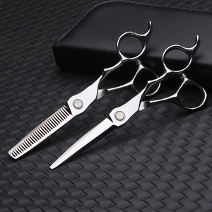 Meilleur ensemble de ciseaux de barbier sur mesure avec poignée en céramique et pointe de lame tranchante pour couper les cheveux de qualité supérieure - Product Image 5