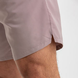 Pantalones cortos de gimnasio personalizados para hombre Ropa deportiva de secado rápido Entrenamiento de baloncesto de estilo sólido con bolsillo Pantalones cortos deportivos para hombre - Product Image 5