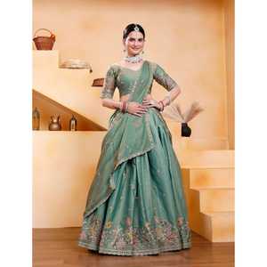 Nouvelles collections de lehenga choli en coton moderne, travail de broderie dorée, paillettes, séchage rapide, toutes saisons, vêtements de fête, broderie de fil - Product Image 1