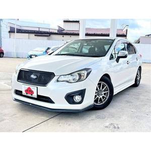 Subaru Impreza 2014, conduite à droite, boîte manuelle, moteur turbo 4L essence, intérieur foncé - Product Image 1