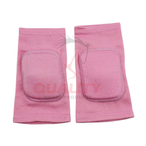 Genouillères de pole dance de qualité supérieure créées pour les danseurs recherchant une protection et une flexibilité de la poignée pendant le travail au sol et la pratique du mouvement - Product Image 2