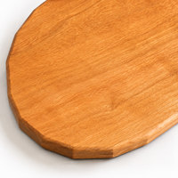 Planche de service ovale en bois de cerisier en gros avec poignée et trou de suspension, planche à découper en bois, planche à charcuterie, logo personnalisé OEM